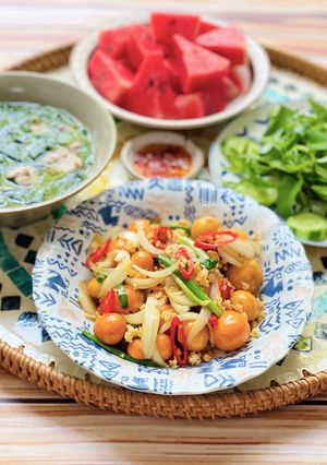 Hình của món Trứng Non Cháy Tỏi.