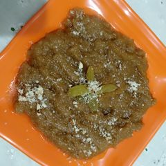 A picture of Wheat flour Halwa.
