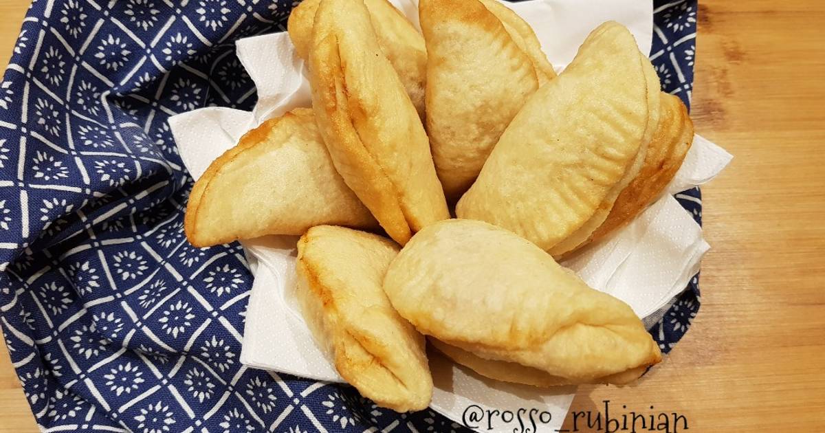 Ricetta Panzerotti baresi fritti con alici di rosso rubinian - Cookpad