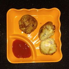 A picture of Cheesy bread roll.