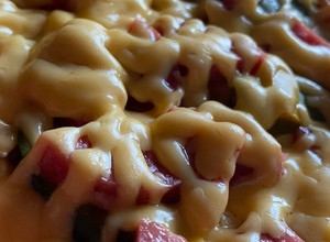 Фото Пицца 🍕 на сковороде из нарезанного лаваша.
