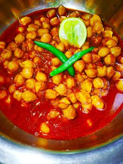 चटपटे छोले (chatpate chole recipe in Hindi) रेसिपी मुख्य फोटो