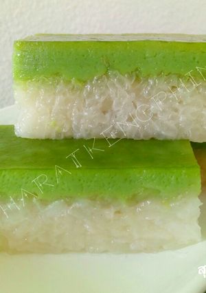 รูปของ ข้าวเหนียวตัดสังขยาใบเตย