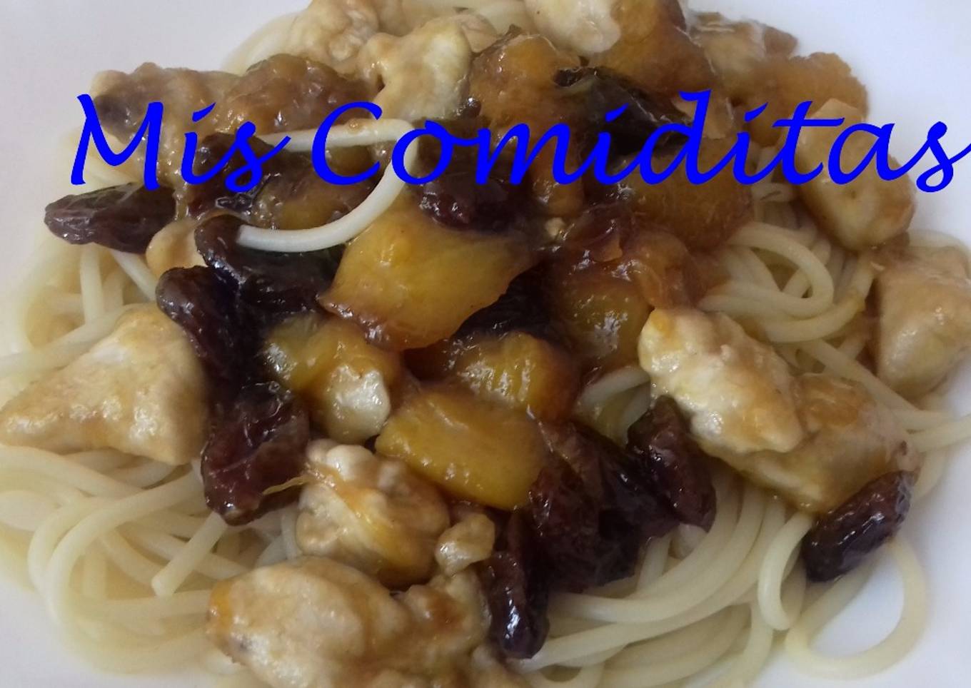 Spaguettis con pollo y mango