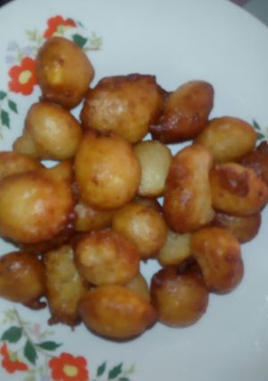 A picture of Kaimati #onemonthsnackchallenge #deepfriedsnacks#.