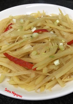 Hình của món Khoai tây xào kiểu Tứ Xuyên.