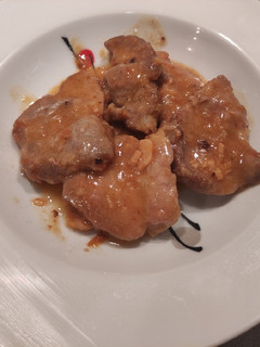 Una foto de Chuletas de aguja en salsa