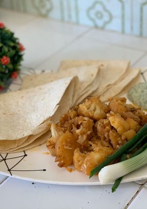 A picture of Aloo gobhi.