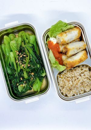 Hình của món Chả giò chay + cải thìa xào tỏi: Giảm cân - lunchbox - eat clean (371cal).