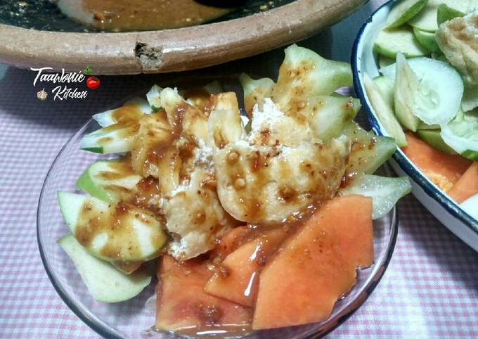 Cara Gampang Membuat Rujak Manis / Rujak Buah Anti Gagal