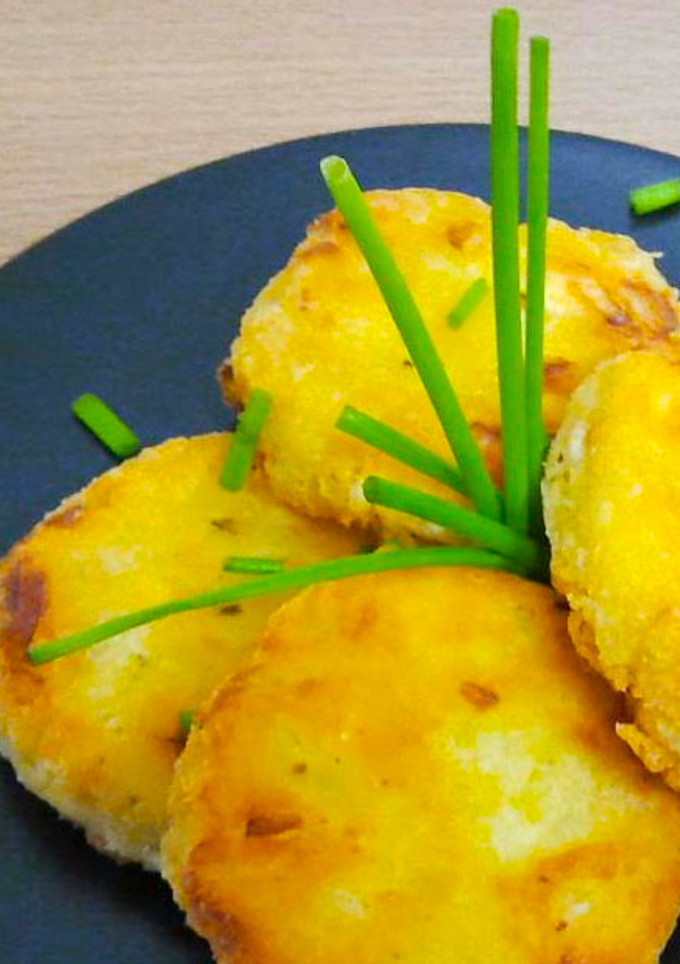 Una foto de Pastelitos de patata y queso feta