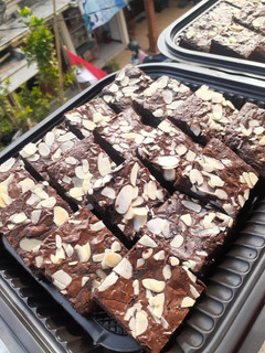 Foto resep Fudgy Brownies Shiny Crust