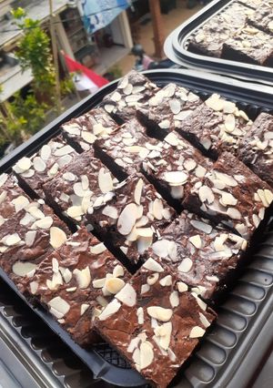 Foto resep Fudgy Brownies Shiny Crust