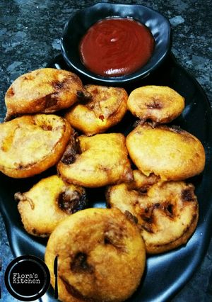 A picture of Tomato ke pakode.