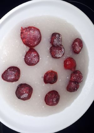 Tápiókapuding meggyel recept fotója