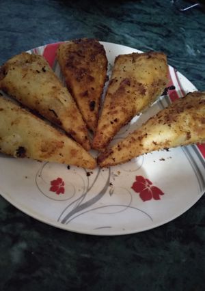 A picture of Veg mince stuffed bihari cones.