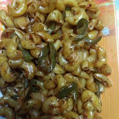 A picture of Veggie Macroni--.