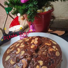 A picture of Plum Cake.