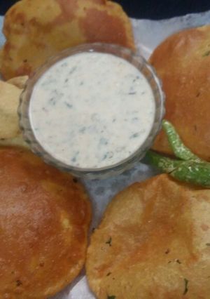 आलू पूड़ी(Aloo poori recipe in hindi) रेसिपी मुख्य फोटो