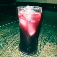 A picture of Cocktail zobo.