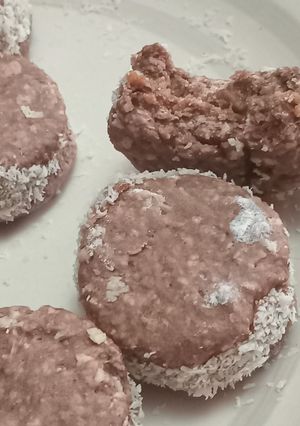 Una foto de Alfajores veganos de avena