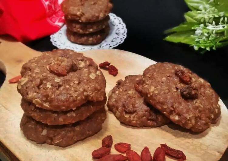 Choco Fruity Oat Cookies with Palm Sugar