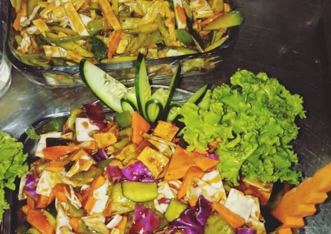 Step-by-Step Guide to Prepare Super Quick Homemade Chicken And Mixed Vegetable Salad