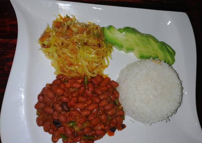 Steps to Prepare Favorite #Week4recipechallenge. Beans curry,fried cabbages n rice