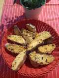 Italian Biscotti with cranberries and pistacho nuts: no fat