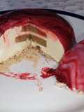 Mousse de piloncillo con jelly de guayaba y glaseado espejo