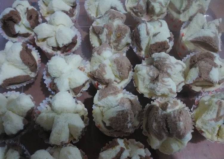 Resep Bolu Mawar kukus ekonomis no gagal no ribet yang Sempurna