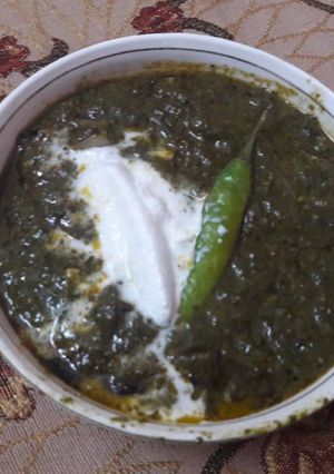 A picture of Sarson ka saag.