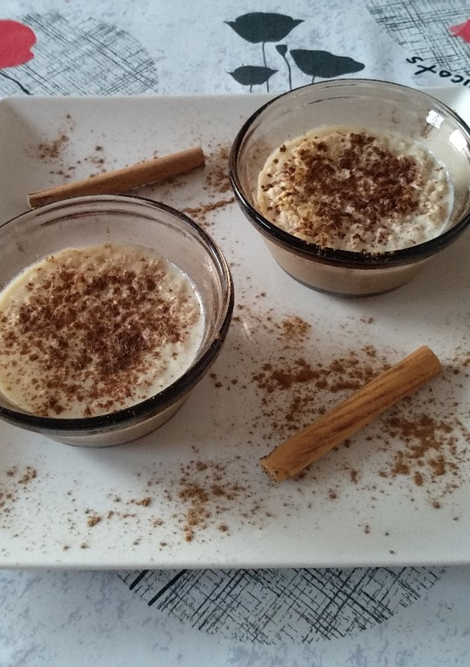 Una foto de Falso arroz con leche o porridge al microondas