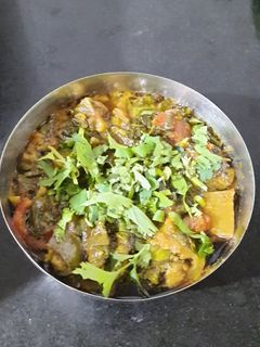 મેથી રીંગણા નુ શાક(Methi Ringna Shak Recipe in Gujarati) રેસીપી મુખ્ય ફોટો