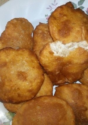 A picture of Lemon mandazi.