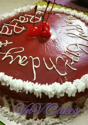 Foto resep Red velvet cake cream cheese frosting with ganace