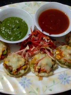 मीनी ब्रेड पिजा कॉइन (Mini bread pizza coin recipe in Hindi) रेसिपी मुख्य फोटो