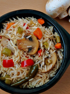 A picture of Mushroom fried rice.