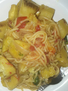 A picture of Spaghetti with matoke.