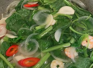 Gambar Sayur bayam masak air