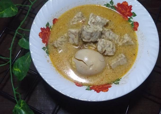 Lodeh telur tempe