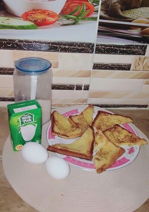 A picture of Ande wale mithi bread.