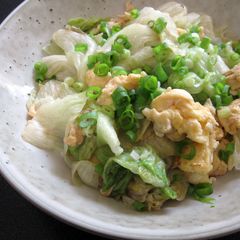 Stir-fried Iceberg Lettuce & Egg A picture of Stir-fried Iceberg Lettuce & Egg.