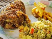 Una foto de escalope cordon bleu