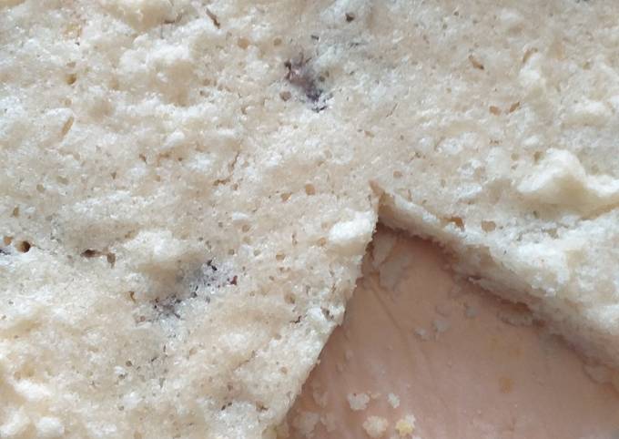 Torta di albumi con uvetta sultanina