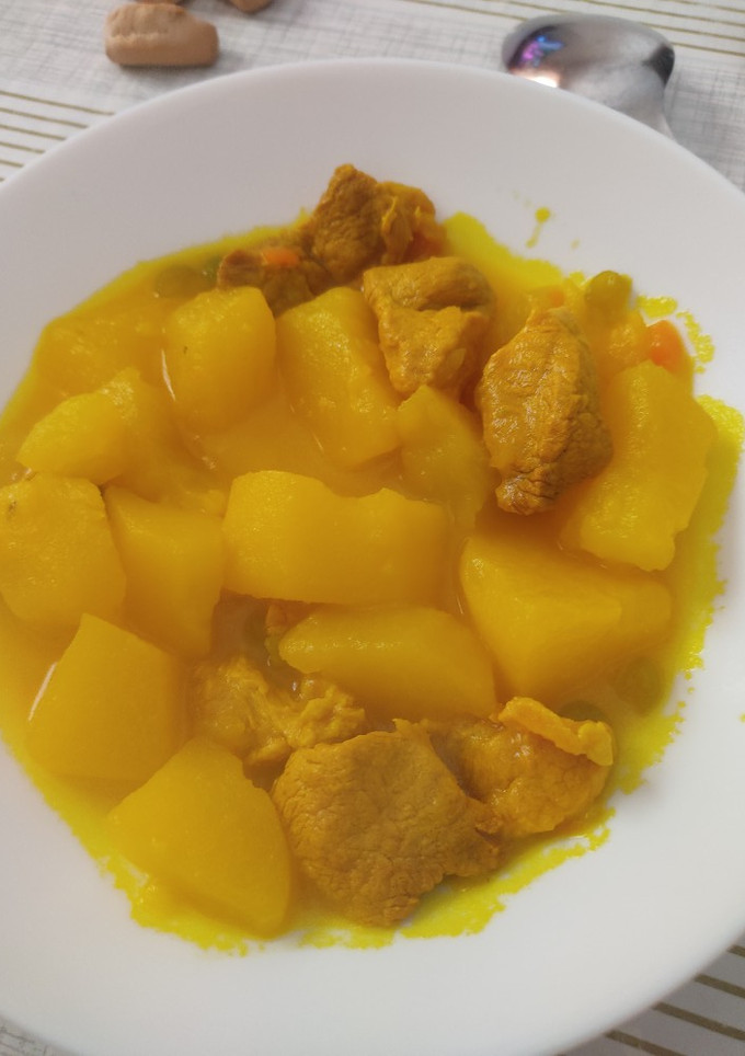 Una foto de Patatas guisadas con estofado