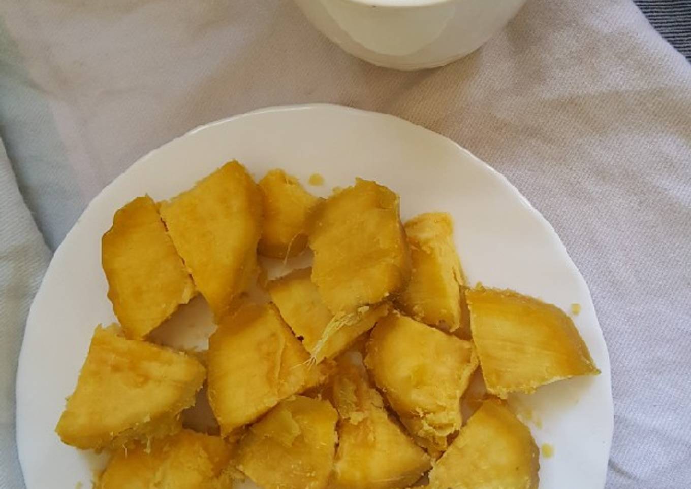 Black Tea With boiled sweet potatoes