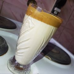 A picture of Dolgona coffee.