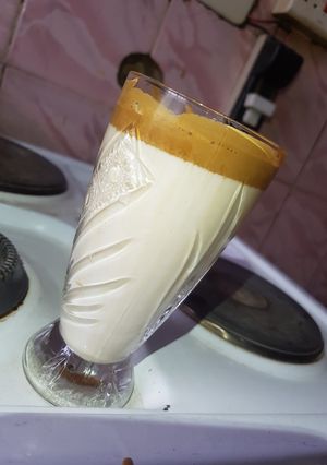 A picture of Dolgona coffee.