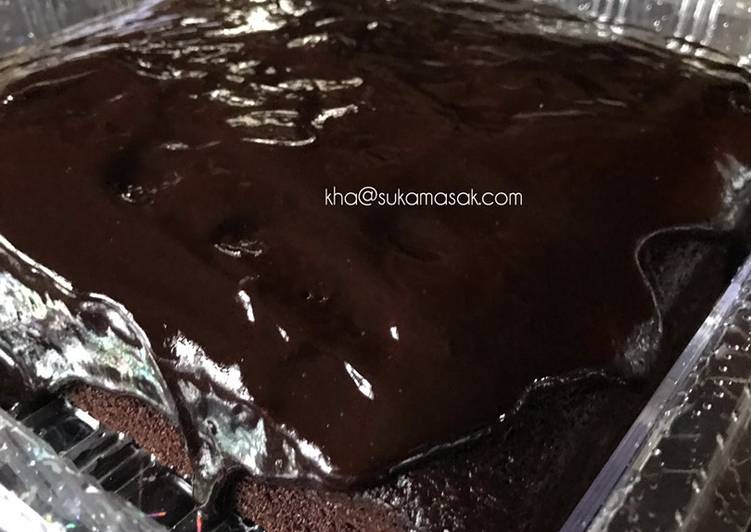 Resepi Kek Coklat Moist Bakar Sukatan Cawan
